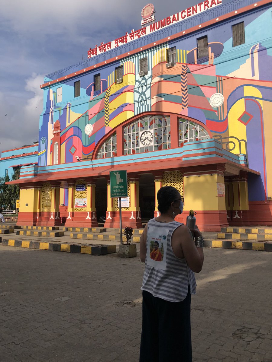 vijivenkatesh's tweet photo. It was at this train station that I alighted 47 years ago as a young bride to begin my life in Bombay . Today from here I will walk to The Max Foundation Office in Worli a journey many , many patients make every day. #maxathon https://t.co/OtePRLz65W