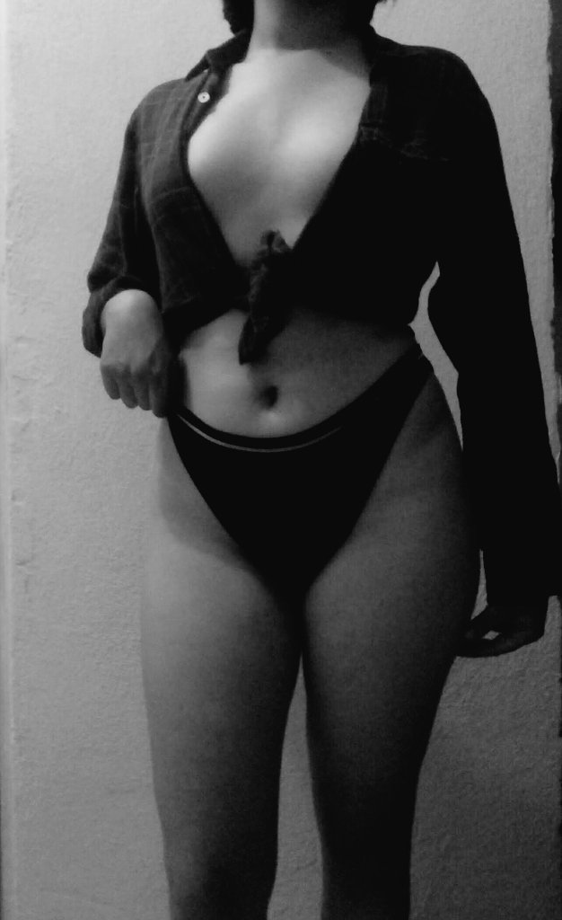 Beingbetta's tweet photo. > New in nsfw twt 
> 21 yo 
> bi 
> genderfluid 
> she/he/ them 
> switch 
> kind of femdom 
rt or ♡ to mutual https://t.co/6pPlpn1IhK
