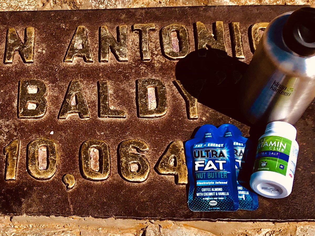 VinnieTortorich's tweet photo. Today I enjoyed a bit of hiking but tomorrow I get to hang out with some of my favorites to celebrate Gina‘s nuptials. @ginagrad @adamcarolla @AdamCarollaShow @markgeragos @drdrew @nsngfoods @purevitaminclub 

#ginagrad #weddingweekend #hiking #mountbaldy #nsng https://t.co/UZUoHZmonA