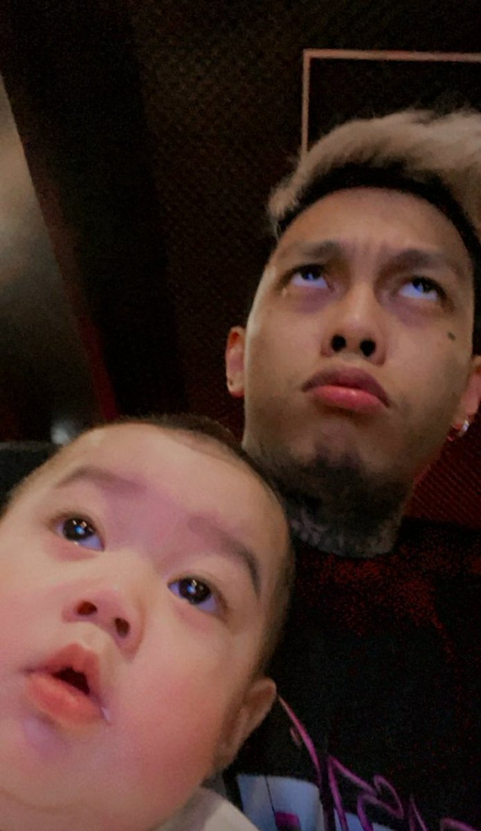 aaaashianna's tweet photo. the eyes tho. 🥺 you two are the cutest!! 😭🤍 @skustacleezy16 https://t.co/iPScFCNpDi