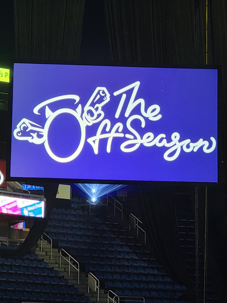 KaylaRod97's tweet photo. J.Cole #TheOffSeason  #TheOffSeasonTour #Jcole #Tour https://t.co/6OL2FsbqzF
