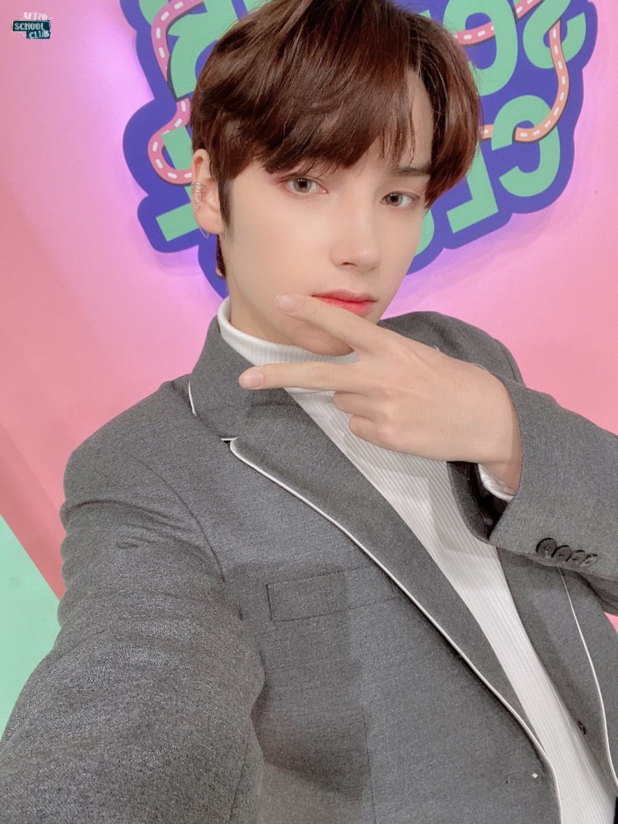 txt_bighit_pic's tweet photo. #TOMORROW_X_TOGETHER
#TXT_ASC #TXT 🐧#HUENINGKAI
©~arirang_ASC
https://t.co/3C4yB1OeQj