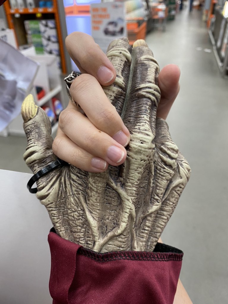 BWalloch's tweet photo. Went Halloween shopping with bae today. #HalloweenCoupleGoals #SpookyBae #MoisturizerIsOverrated https://t.co/7GIQbdZMvh