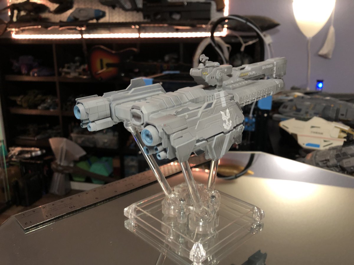 GeekToyLove's tweet photo. Most of the details done on this solid resin printed 11β UNSC Savannah. Still need to add the turrets and the front antenna and sheβll be done. She is also for sale and will include the flightpose stand. $450 plus shipping. https://t.co/funJ8AERqP