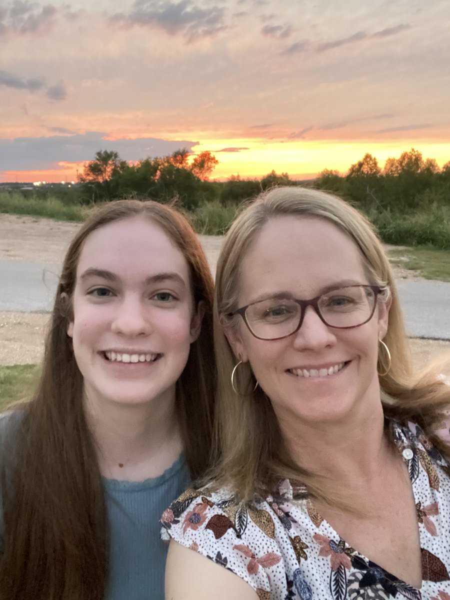 LisaSeguraTeach's tweet photo. Happy National Daughter’s Day Avery @avery_segura ! It’s been such a joy watching you develop into a strong, confident, talented young woman with a heart of gold. 💛You make us smile daily, and we are so lucky that you are ours! https://t.co/P5NJULU8O3