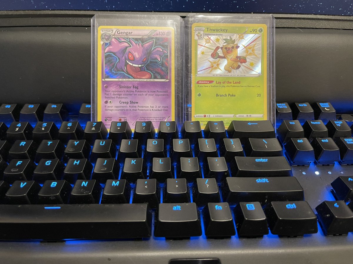 MJ1legged3's tweet photo. Mail Day Part 2! 1/3 of the baby shinies I needed is now mine because of @AndysCardStore!!! And special thanks for the another Gengar to my PC! https://t.co/MeRbSth42f
