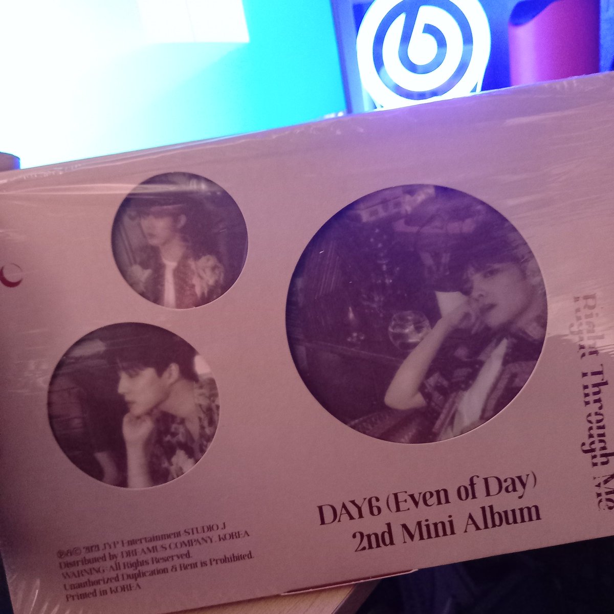 wazzupjinyoung's tweet photo. My DAY6 RTM is finally home.π
laging si pil ang pulls ko haha. yk when?π₯Ί
Thankyou @snowsolsticeph sa isa na namang bubble wrap na may konting album sa loob.π₯°
#DAY6 #EOD #evenofday
#RightThroughMe #day6_eod
#youngk #wonpil #dowoon https://t.co/cuuItj2DVe