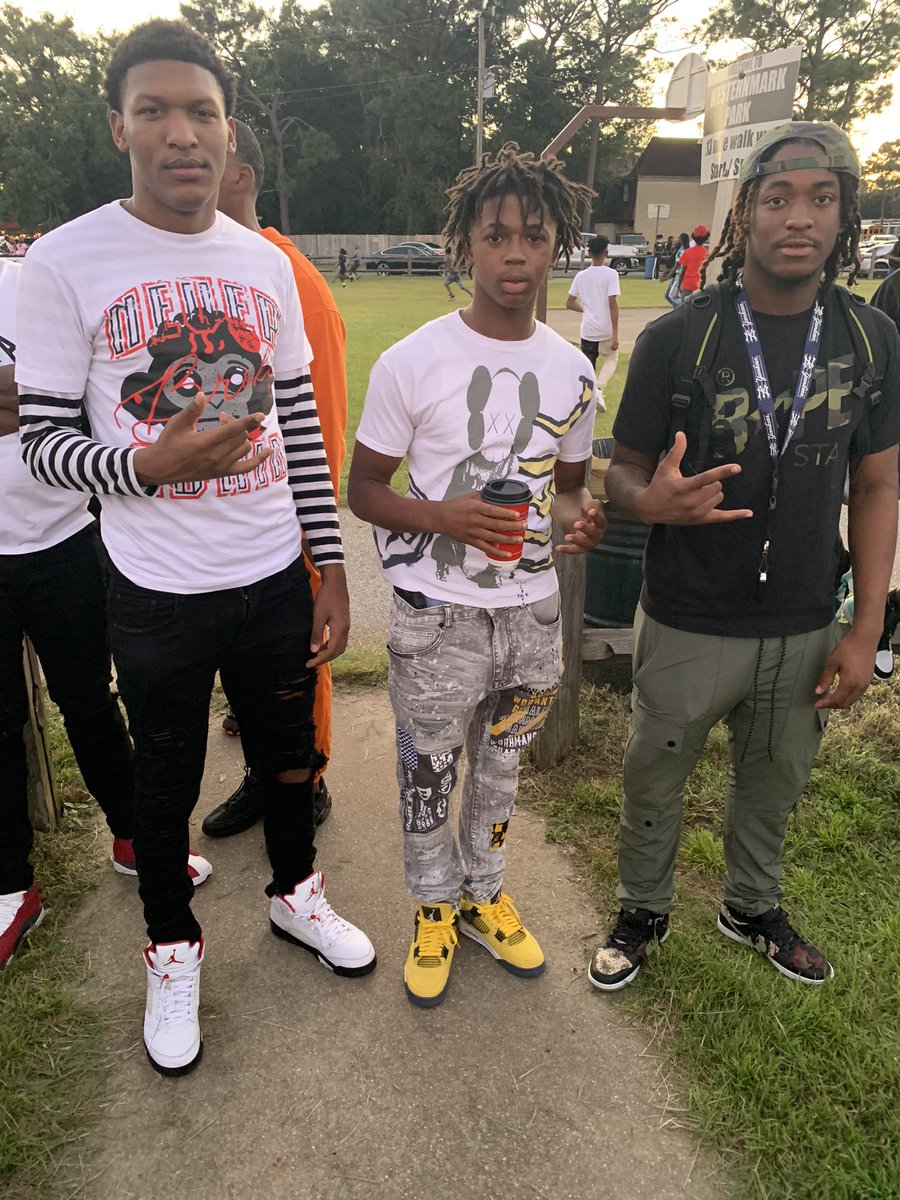 XzavianD's tweet image. Young Turnt Nigga I’m My Mama Son 🤷🏾‍♂️ I Can Go Gram For Gram These Ain’t My Brothers Funds 💰 
#LLMOON ❤️