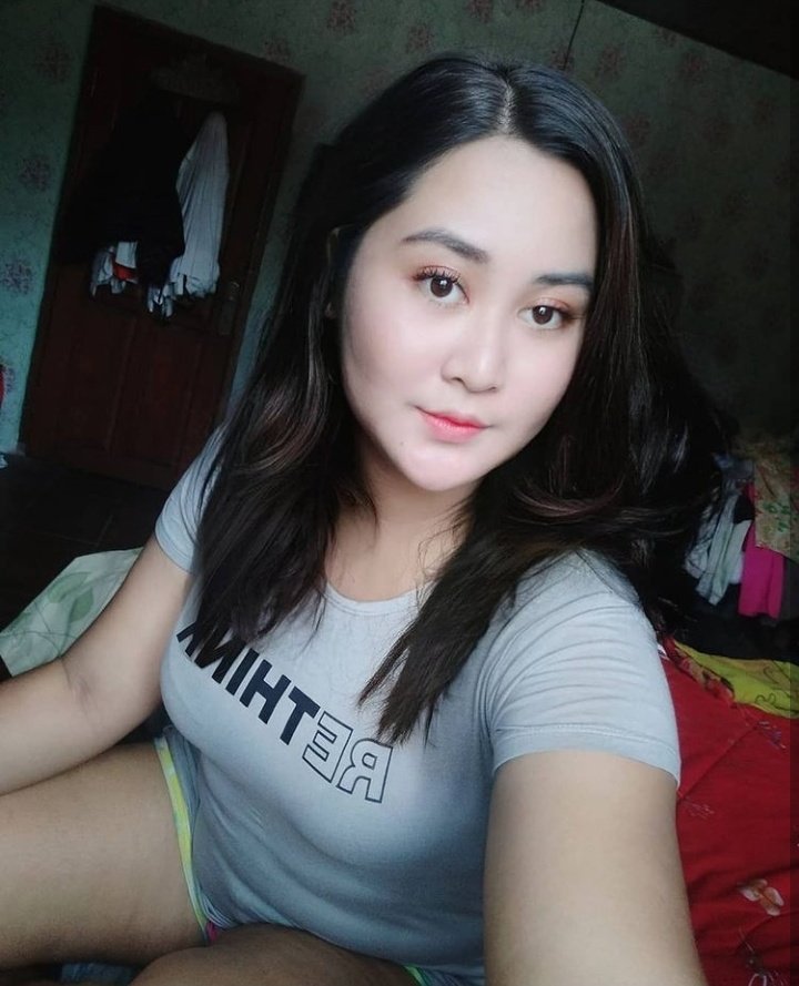 PyaeTinzar's tweet photo. today sex chat မဲ့ အကိုေတ လာ Hi ေပးေနာ္ chat လ္ု႔ရတဲ့ ေငြတဝက္ကိုလဲ PDF ေလးေတအတြက္ လႈေပးေနတာမို႔လ္ု႔  chat မဲ့သူေတ လာ Hi ေပးပါ... https://t.co/Hy6lEXdYYS