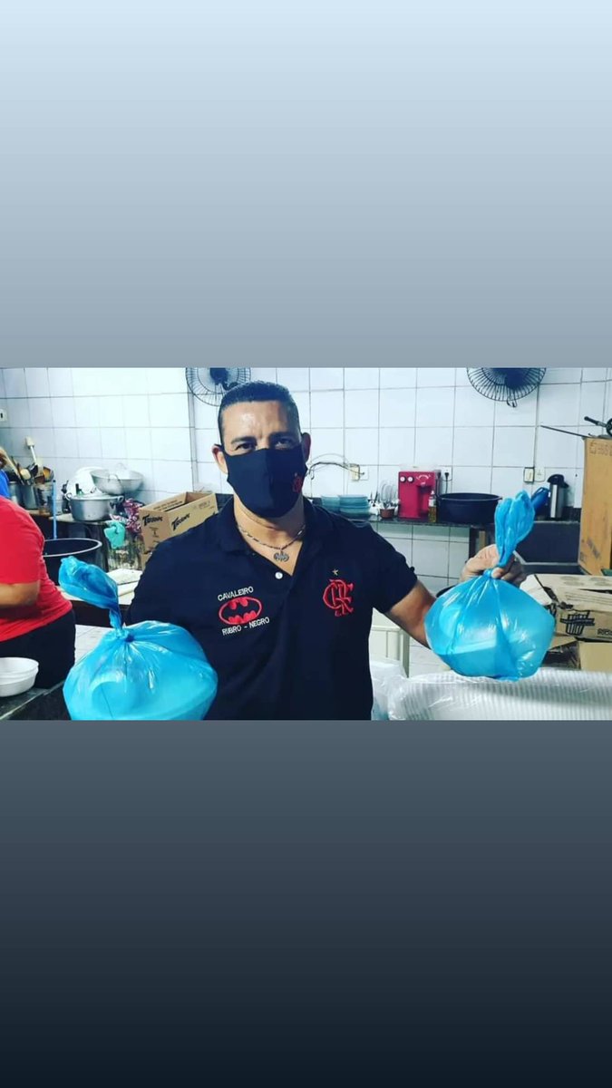 rubro_cavaleiro's tweet image. Equipe Cavaleiro Rubro Negro em Ação Social no Centro da Cidade junto com os Voluntários do Coração Solidário !!#cavaleirorubronegro #coracaosolidario #parcerias #acaosocial
#solidariedade #uniaodobem#amor#empatia
#GresEstácioDeSá #BerçoDoSamba #VESTIRUBRONEGRO #Carnaval2022 #CRF
