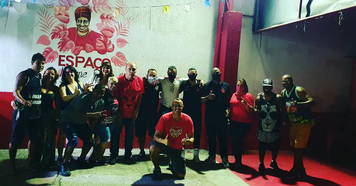rubro_cavaleiro's tweet image. Equipe Cavaleiro Rubro Negro em Ação Social no Centro da Cidade junto com os Voluntários do Coração Solidário !!#cavaleirorubronegro #coracaosolidario #parcerias #acaosocial
#solidariedade #uniaodobem#amor#empatia
#GresEstácioDeSá #BerçoDoSamba #VESTIRUBRONEGRO #Carnaval2022 #CRF