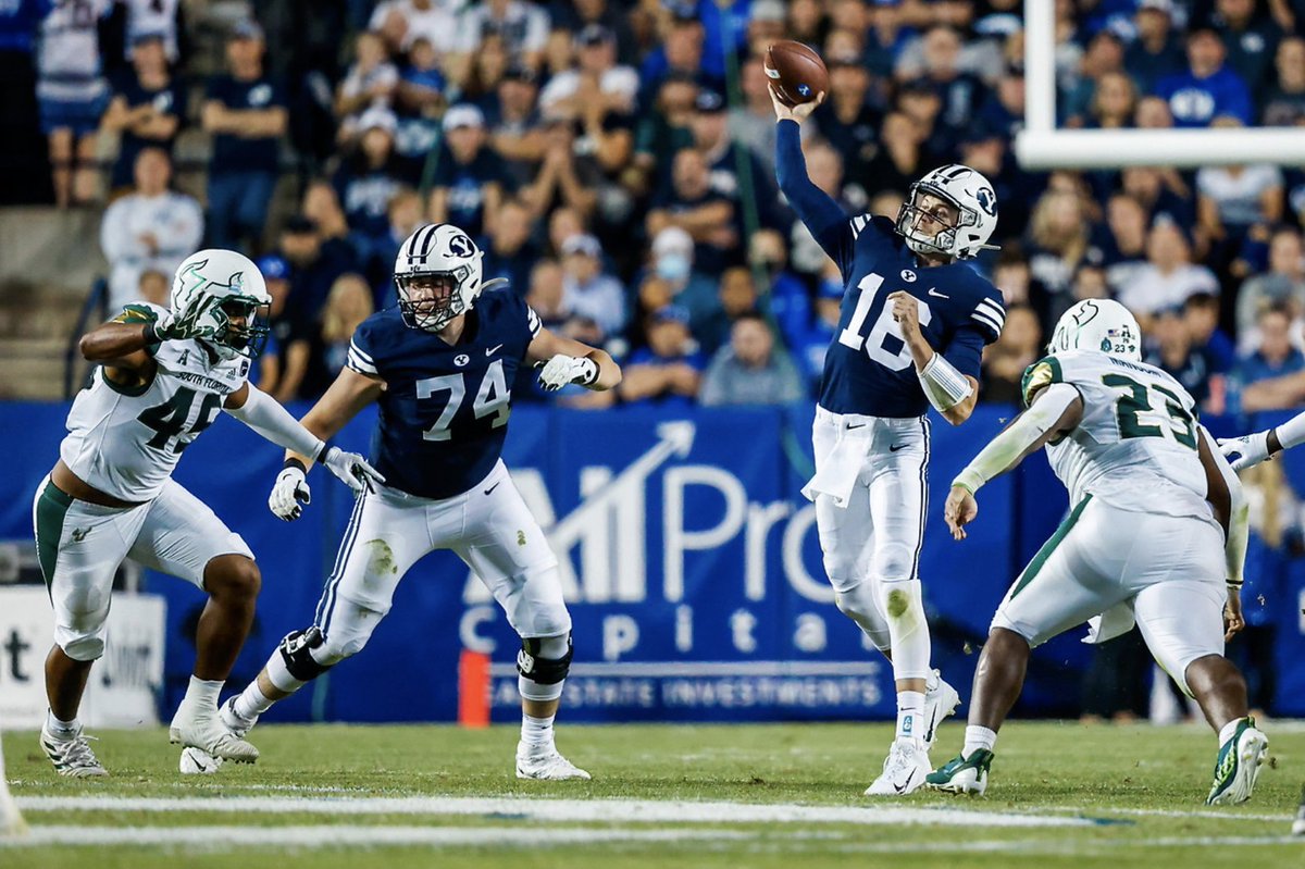 BenCriddleShow's tweet photo. Baylor Romney 1st half stats:
Passing: 13/16 181 yards, 2 TD (217.5 RTG)
Rushing: 3 att 19 yards (Long 13)
#BYU #BYUFootball #ESPN960 #GoCougs #BYUvsUSF #BaylorRomney https://t.co/pi1Ll8YkX1