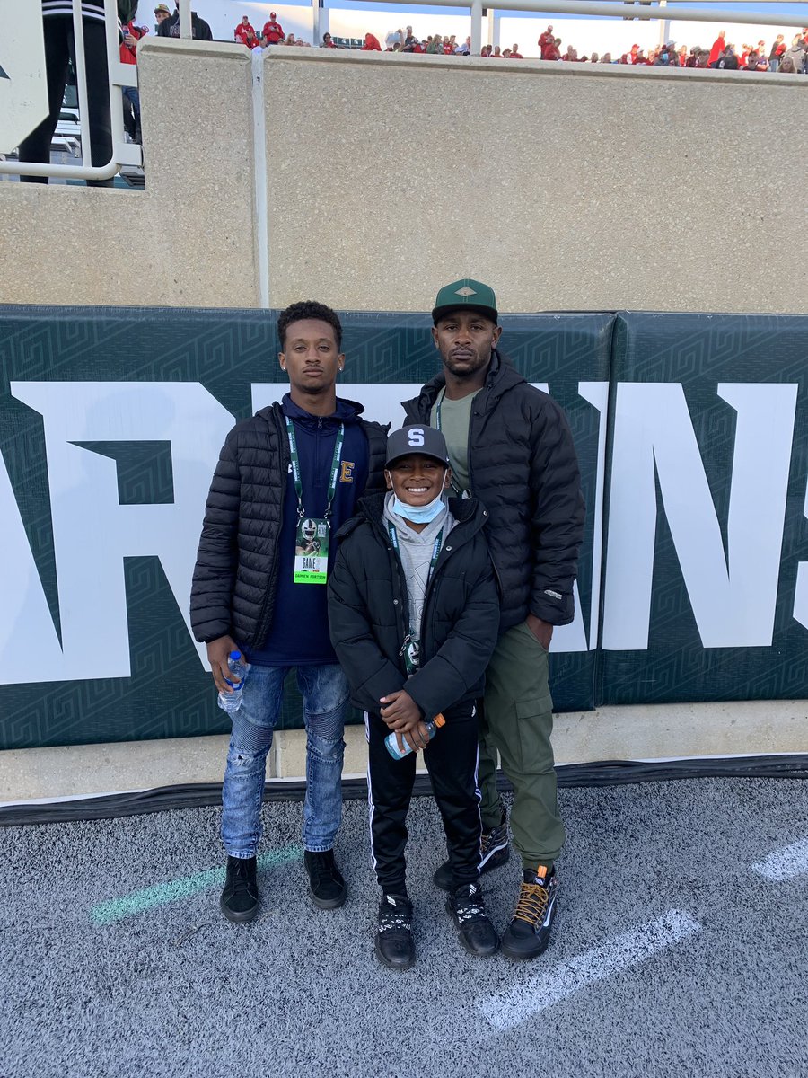 Dam1enFortsonJr's tweet photo. Had an amazing unofficial visit today @MSU_Football I’d like to thank @VickersonKevin and the MSU coaching staff for having me!#GOGREEN @EastGRFootball @PrepRedzoneMI @PrepRedzone @RecruitingNext https://t.co/ztQomIYHpL