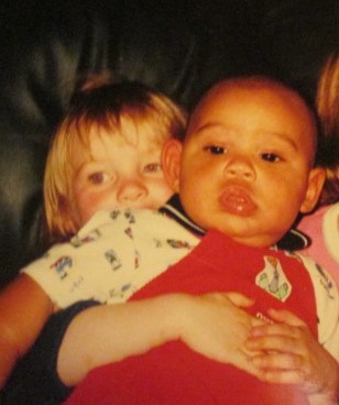 kelstalgia's tweet photo. UW CB Kyler Gordon has TWO interceptions on the night! I don't want to seem bias but... He is my little cousin. #Throwbcak #PurpleReign https://t.co/OaOt68DKYB