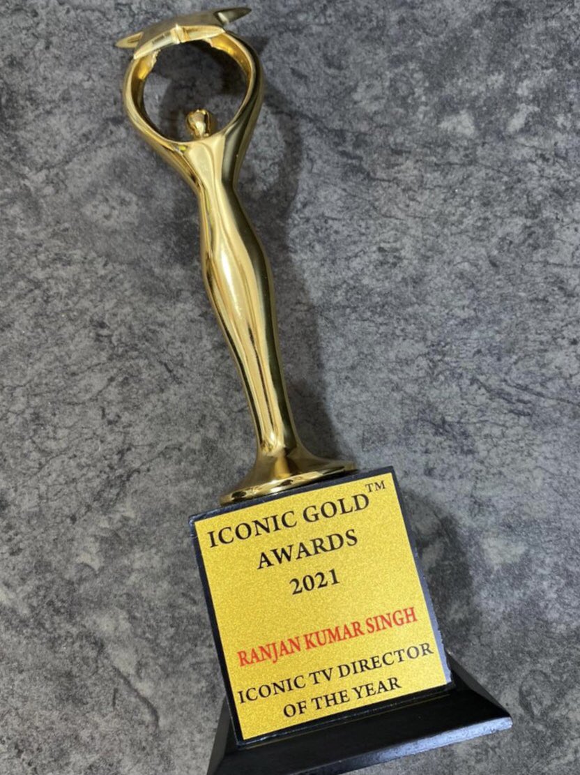 singhranjankuma's tweet photo. ICONIC GOLD AWARDS 2021
Best director of the year 
#singhranjankumar https://t.co/IyOBxlmjzc