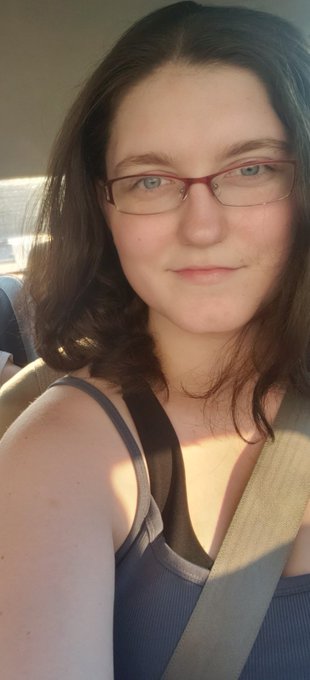 Elva BBG’s pics and videos