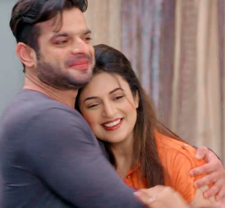 Vineeta00721904's tweet photo. Happy Sunday 😍
YehHaiMohabbatein #YHM IshRa❤Divan 😍😍
#IshRa #DivAn #KaranPatel #DivyankaTripathi #YehHaiMohabbatein #YHM IshRa❤ #Mohabbtein❤ #Love #RavanKumarbhalla #IshRa  #Ishimaa #Ishita #Raman #IshitaBhalla #RamanKumar https://t.co/xLqJFvn4UO