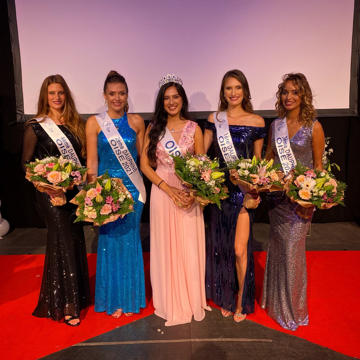 Félicitations à notre Miss Oise 2021 : Ornella Périnat 👑
1ére dauphine : Véréna Deslaurier🥇
2éme dauphine : Joey Dalmas🥈
3ème dauphine : Hayate El Gharmaoui🥉
4ème dauphine : Julie Ibert 🏅

Voici les cinq oisiennes qualifiées pour le titre de #MissPicardie2021 ! 😍✨👑