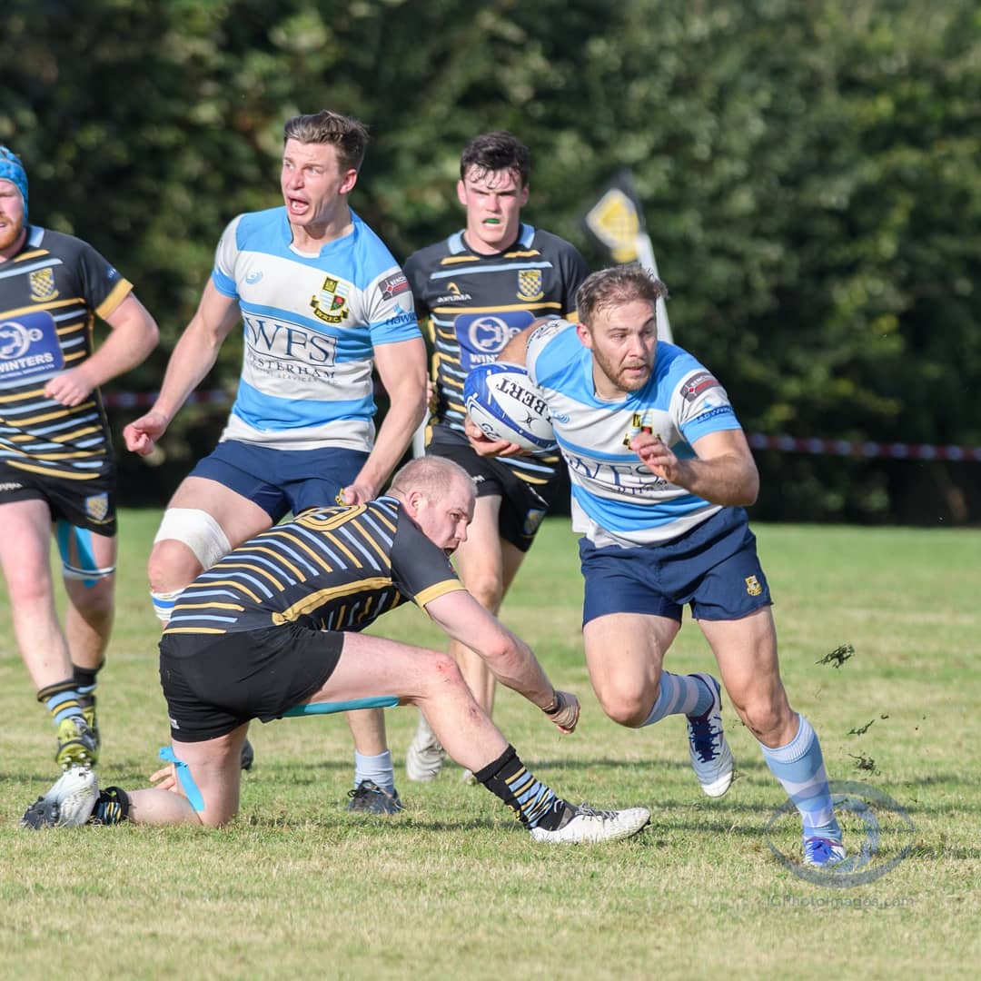 ICPhotoImages's tweet photo. Game pics from Warlingham vs Old Walcountians. @MightyWarl https://t.co/ghOTYBIuba