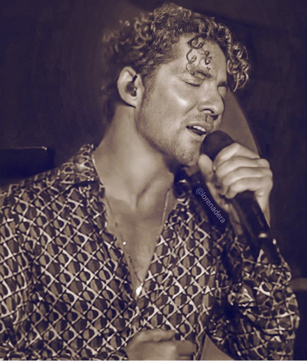 davidbisbal's tweet photo. Feliz domingo mi gente!!!! Si quieres revivir conmigo nuestro último concierto en Alicante, aquí puedes verlo… https://t.co/oBwwnC4NwQ 
Nuestro próximo concierto será en Miami el día 30 de septiembre. Qué ganas! https://t.co/sjfVrBPm17 https://t.co/3OdhbvTiZe