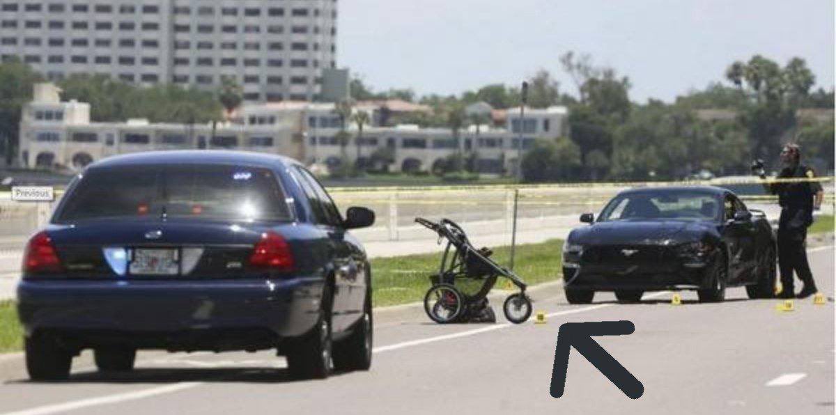 thiskareena's tweet photo. if you look closely at this photo, you will notice the absence of serious damage to the baby stroller and what proves that there was no race or speeding!

If Cameron exceeds the speed limit, the stroller will fly a long distance on impact
#Justice4CameronHerrin 
#NAMJOON https://t.co/cSa14V0acO