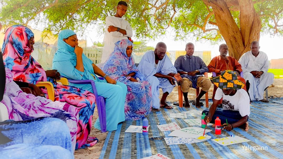 AmySow14760814's tweet photo. #LArtDeLutterContreLesViolencesFaitesAuxFemmesEtAuxEnfants
#Ndiago et Îles
#Nouakchott
#masef
#FNUAPMautanie
#ArtGallé2021 https://t.co/wtUQbcq8B5