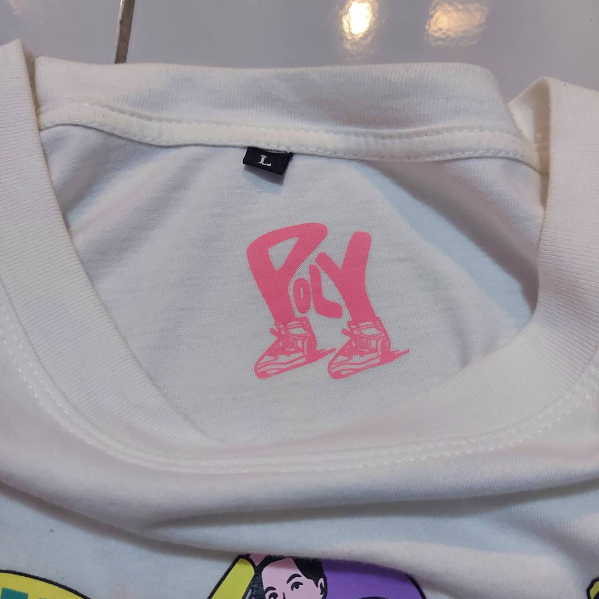 itsparadee's tweet photo. Polycat catexpo 2020
Size👕 = 21/27
ตำหนิ❌ =  รอยชุนตรงชายเสื้อชัดๆ
สภาพ: ผ้าขาวสะอาดใหม่มากๆ สกรีนดี ถ้าไม่นับตำหนิคือใหม่มาก
Price : 500 รวมส่ง
#เสื้อวงไทย #polycat #เสื้อวง https://t.co/7cN85Le08W