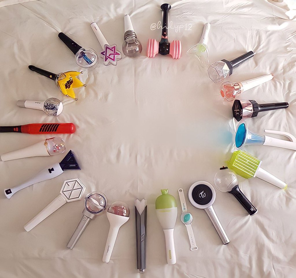 Tipping_letter's tweet photo. $50 CASH || LIGHTSTICK OF YOUR CHOICE GIVEAWAY 😱

— retweet + follow us ;
@princesspromos_ 
@kirstingives 
@lexie_giveaways 
@CryptoGeum 
@CryptoBarnuts 

Ends in 3 days, Good Luck! ✨ https://t.co/fDA5LOE2mq