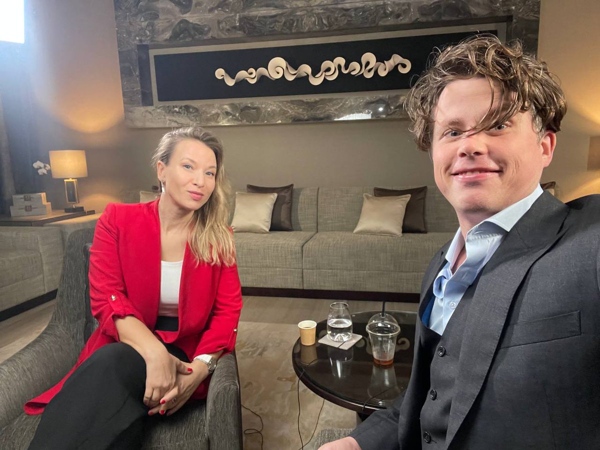 art_wallet's tweet photo. ⚡Important announcement! ⚡
Special Sunday video recording with @IrinaHeaver and ArtWallet founder @jdietz. Your chance to find valuable crypto insights and dive into #NFTboom and the opportunities it brings🔥
Stay tuned, video is coming soon 😎 https://t.co/G98v66mtvT