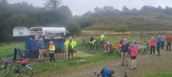 CallanderFringe's tweet photo. Lots of cycling events yesterday @mclarenleisure.

We had Chris from @recykeabike out checking out bikes.

@JimRiach from @Trustinthepark sharing the wonders of e-bikes

Lastly we had 19 riders out on our 'Cycle to Archray Farm' event ! With a great talk about biomass on the farm https://t.co/QECoiJWWiS
