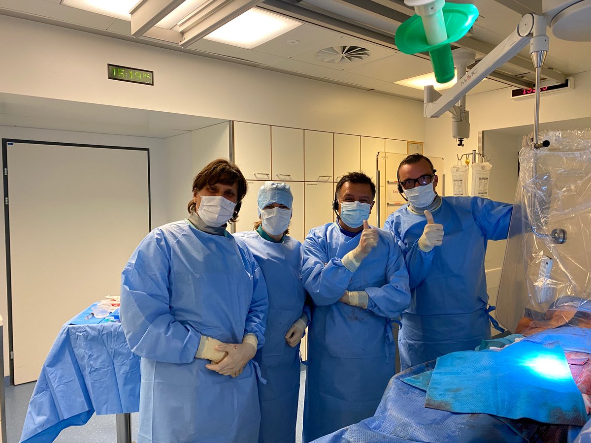 Live case from St Gallen to Swiss CTO Summit! Thx to Course Director’s Daniel Weilenmann and Gregor Leibundgut, to Fredi Galassi and also to all TEAM from St Gallen Hospital - Doctors, nurses and technicians for the warm reception and cooperation in doing such a wonderful case🙏