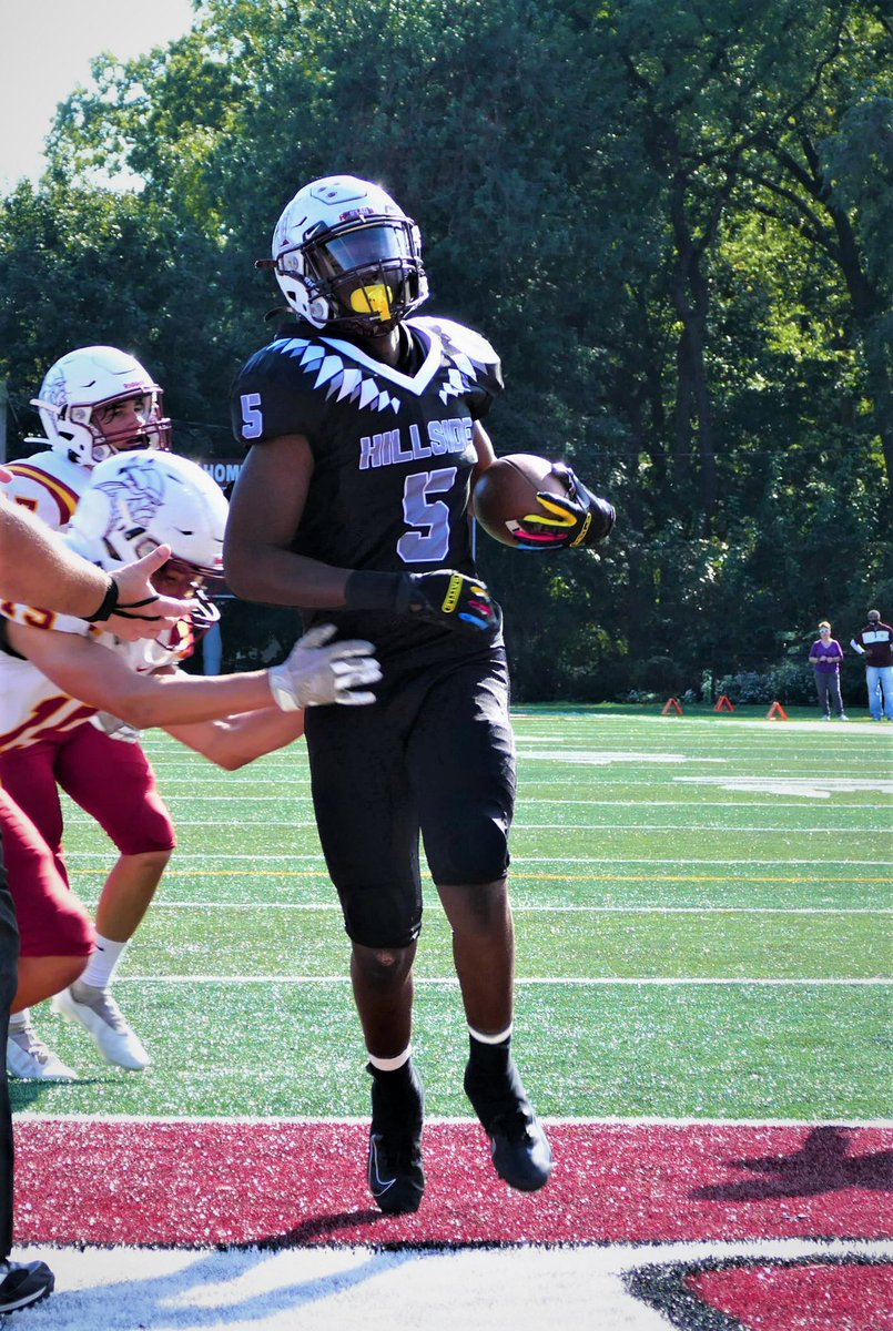 NANNPHOTO51's tweet photo. NJ HS Football Hillside vs Voorhees photos & Digital at https://t.co/ex6QCxRJmd #njhsfootball #NJHSSPORTS #HillsideHS #VoorheesHS #HillsideCommetsFB #VoorheesAthletics https://t.co/sjIV9ilzRA