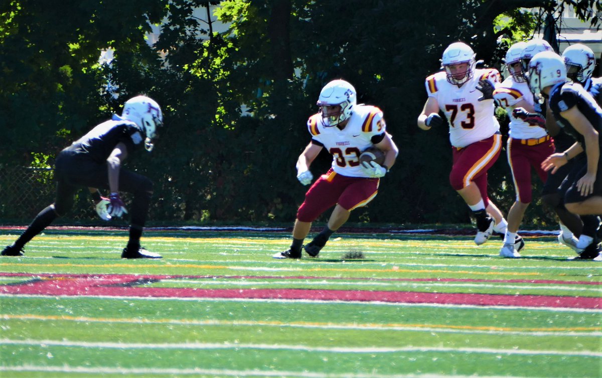 NANNPHOTO51's tweet photo. NJ HS Football Hillside vs Voorhees photos & Digital at https://t.co/ex6QCy9kKN #njhsfootball #NJHSSPORTS #HillsideHS #VoorheesHS #HillsideCommetsFB #VoorheesAthletics https://t.co/zG10X26Wpv