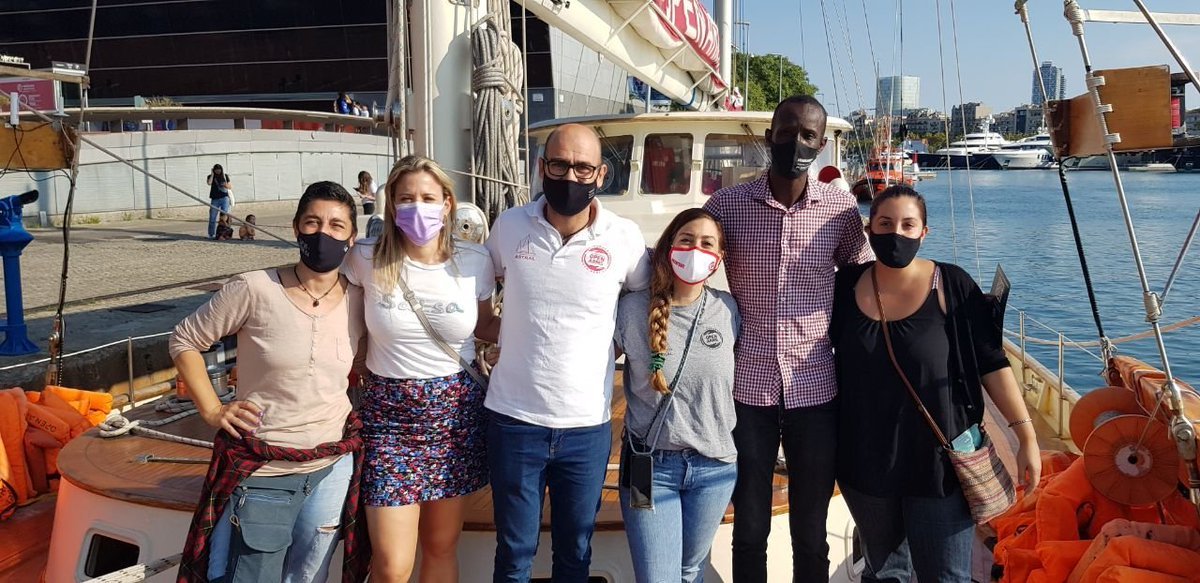 ConchiAbellan_'s tweet photo. Visitamos el barco Astral de @openarms_fund junto a @Serigne_Mbaye_.

Vuestra increíble labor salvando las vidas de los más vulnerables son una inspiración para todos. Y una bofetada de realidad ante la parálisis de las instituciones europeas. https://t.co/XumLwUiuYg