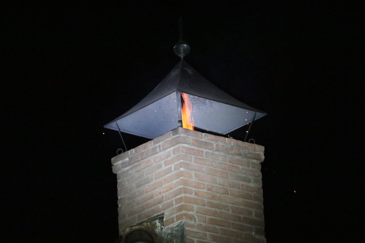 Melding brandweer J.P.C. Leinweberstraat Veenendaal inzake schoorsteenbrand