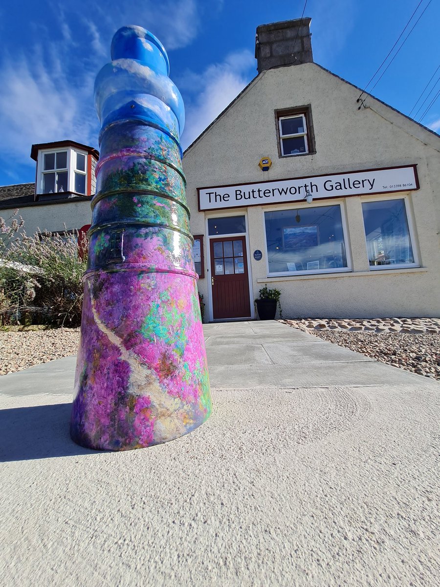 ButterworthArt's tweet photo. @lightthenorth #lightthenorth #lighthousetrail
Blue skies of #royaldeeside #scotland merge with those of #guardianoftheglen by #ArtistOnTwitter #howardbutterworth #fundraising @CLANnow 💗 https://t.co/rUwgYwQ5sk