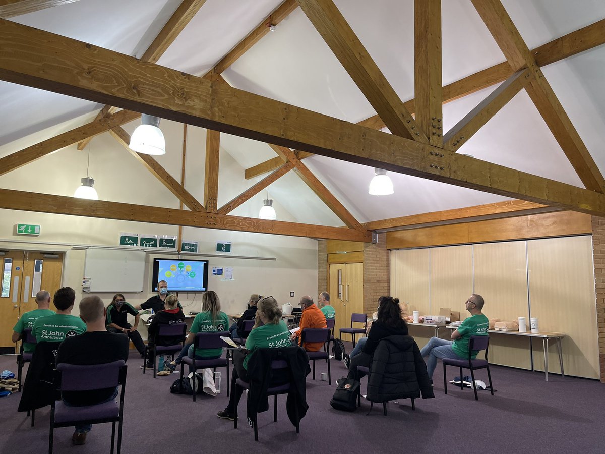 Here today <a href="/stjohnambulance/">St John Ambulance England</a> Milton Keynes with 12 more first aid reservists being trained for the London Marathon @makins_carl <a href="/jordandavison/">Jordan Davison</a> <a href="/CallumSmithSJA/">Callum Smith</a> @AntonySJA @EmmaElgerton <a href="/janet_catto/">Janet Catto</a> @SJAVolTraining