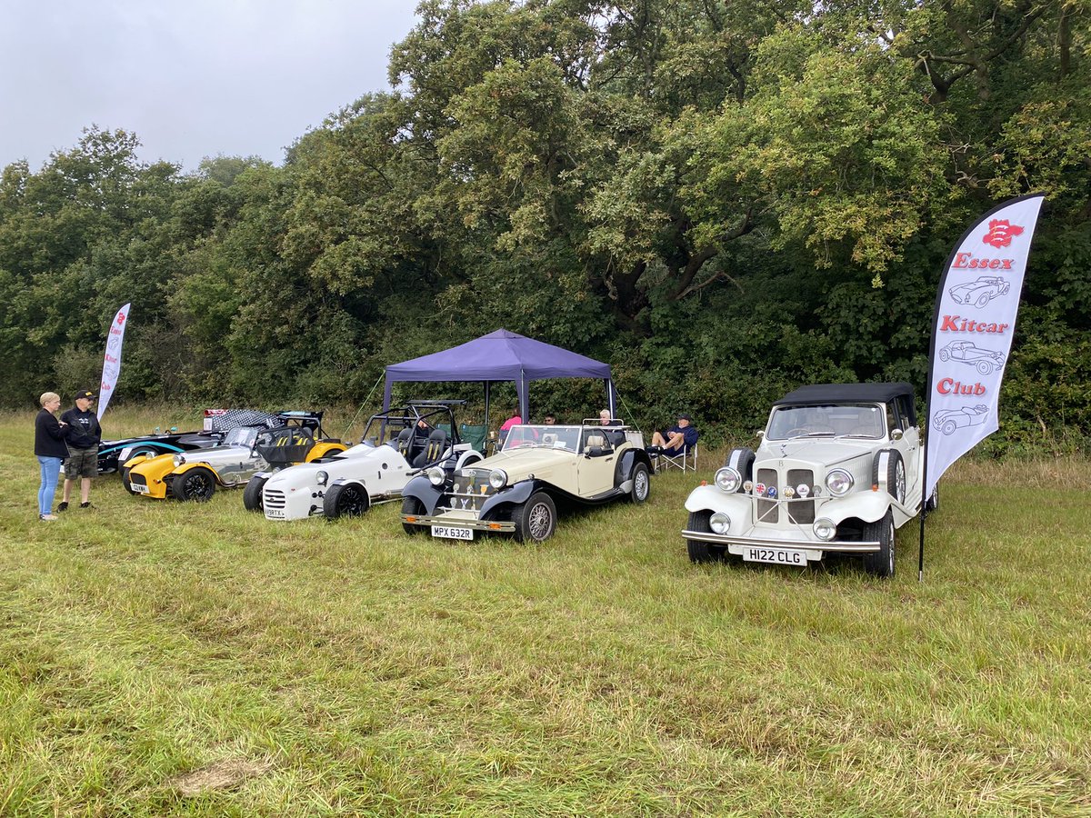 EssexKitCCCars's tweet photo. set up at County and Dog Show last show of the season, starting to brighten up at South weald county park #kitcars https://t.co/FMXsQ5X5MA