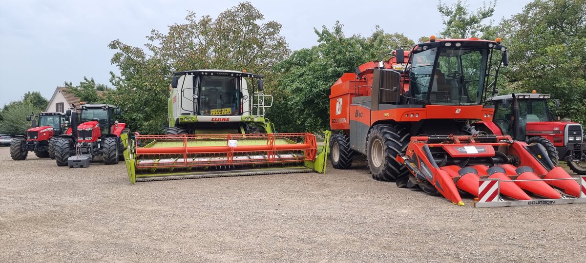 En place pour accueillir les habitants de l'#Eurometropole de #Strasbourg  au #TourDesFermes à #Ostwald à la ferme de la Colonie expliquer comment les agriculteurs font pour réduire l'utilisation des produits phytos.
<a href="/Dephy_Ecophyto/">Réseau DEPHY</a> <a href="/AliciaJacquier/">Jacquier Alicia</a> @germain_schmitt <a href="/eurometropole/">eurometropole</a>