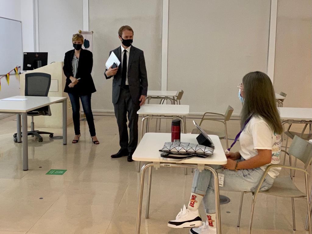 ifqdoha's tweet photo. The Ambassador of France in Qatar celebrated the #EuropeanLanguageDay co-organized with our valued partners and friends #TII #HBKU.
“Studying Arabic changed my life, since I became a diplomat”
#Multilingualism #intercomprehension #enforcingfriendship https://t.co/9UtjYRcnMe