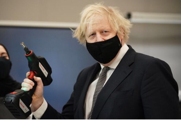 groovereligion's tweet photo. @BorisJohnson Only one of these Tools is useful….. #Marr #Boris #HGV #fuelcrisis #GasCrisis #foodshortages #lorrydrivershortage #TradeDisaster #Phillips https://t.co/78Ex9EQNdV