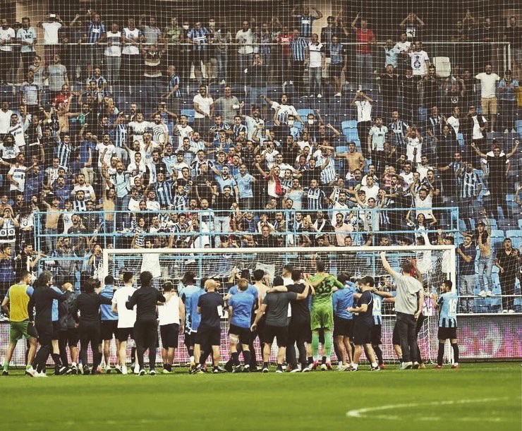 Izzetclk10's tweet photo. Uzun ve zorlu yolda degerli bi galibiyet tüm takım arkadaşlarımı ve abilerimi kutluyorum destek olan taraftarlarımıza da yürekten teşekkürler 🙏💙 @AdsKulubu https://t.co/Fy4oOX3wXR