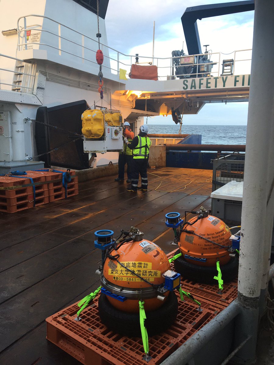 Good start to the next phase of our <a href="/MarsdenFund/">Marsden Fund</a> project to investigate slow slip events and earthquakes <a href="/HikurangiSZ/">Hikurangi</a> Retrieved 4 ocean bottom seismometers and 3 seafloor pressure sensors that have been recording for 1 yr, 18 more instruments to go <a href="/warrenseismo/">Emily Warren-Smith</a> @niwa_nz <a href="/ry_hino/">rhino</a>