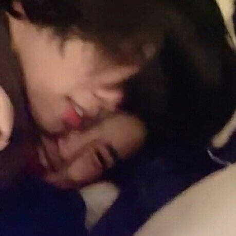 ciandrye's tweet photo. migwai clinging with each other like their lives are depending on it https://t.co/CCZ3c6515r