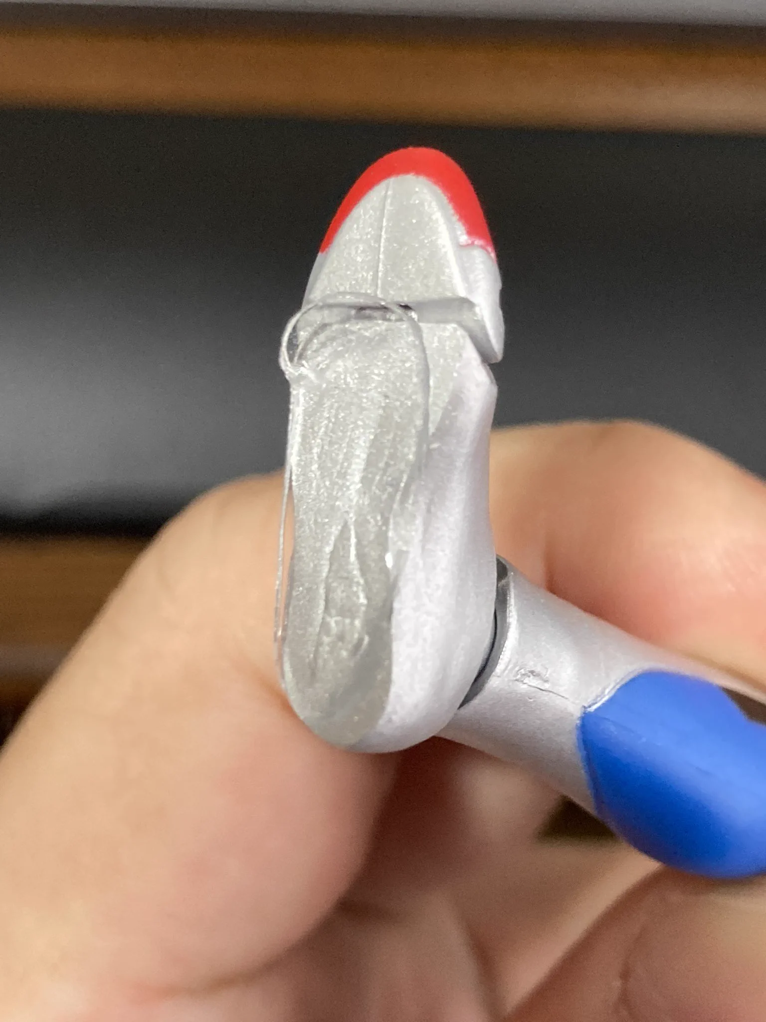 セリアで売ってるフィギュア用固定シールが良い！フィギュア撮りが好きな方も是非使ってみて！
