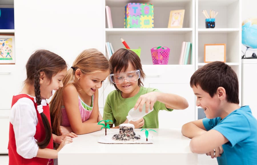 EceIntl's tweet photo. (3) Photographs and short videos of children doing a given activity. https://t.co/3aiehfqR8W