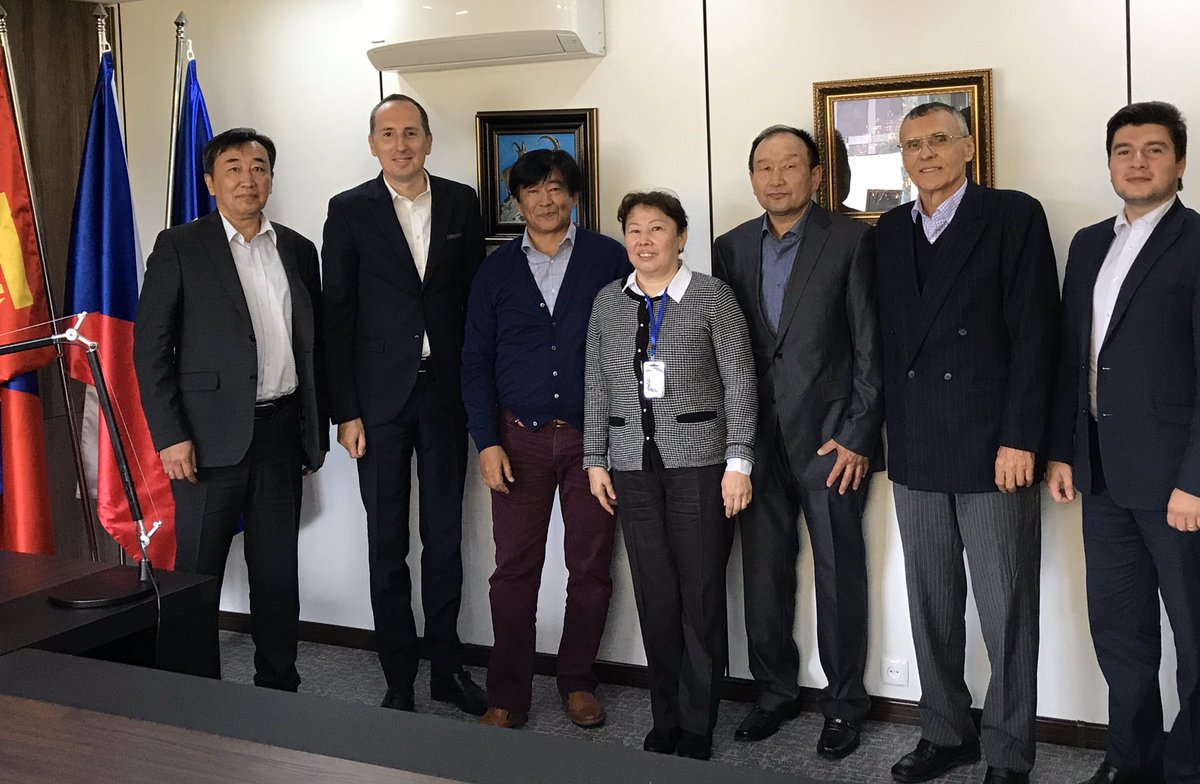 jiribr's tweet photo. With the #Mongolian #alumni of #Czech and Slovak #universities. Mr Davaanyam has been the President of the Czech alumni association in Mongolia for 31 years and it is his birthday today. We discussed plans for this year’s Czech National Day celebration. #studyinCZ https://t.co/134giLIsZK