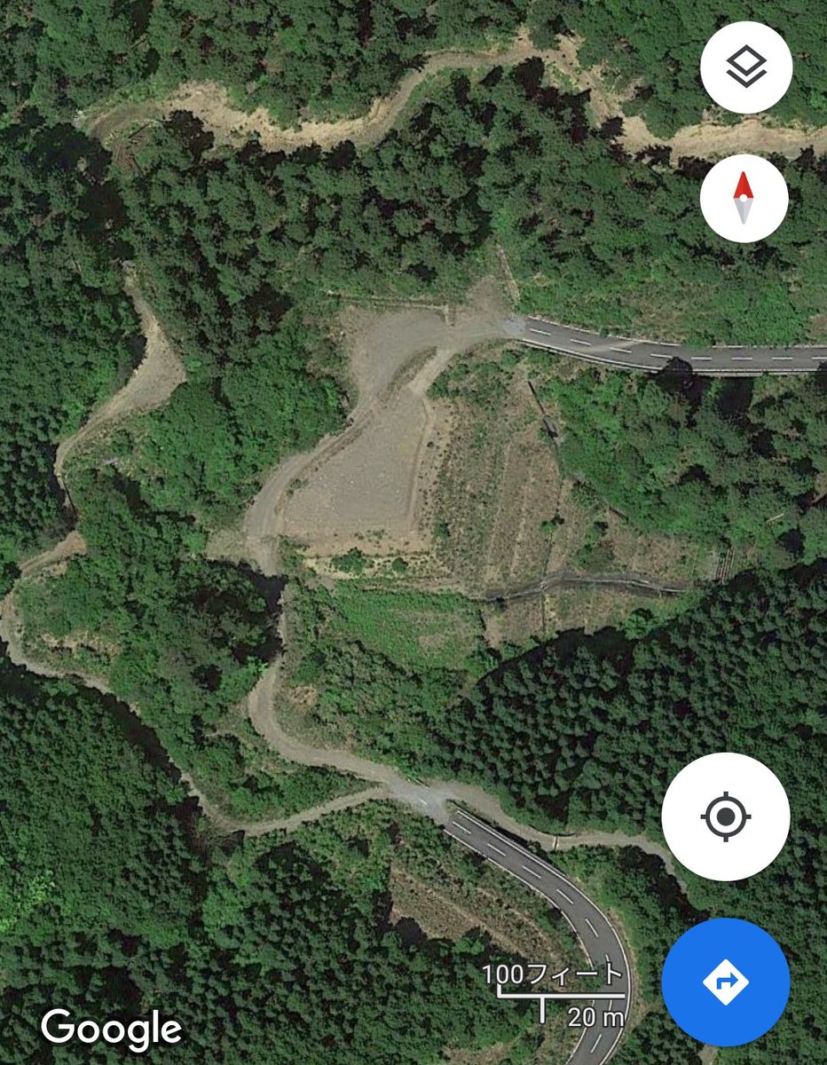 グーグルマップで発見した謎の道路にワクワクが止まらない 現地に行ってみた結果 なんだこの道は Togetter グーグルマップで発見した謎の道路にワクワクが止まらない 現地に行ってみた結果 なんだこの道は Togetter