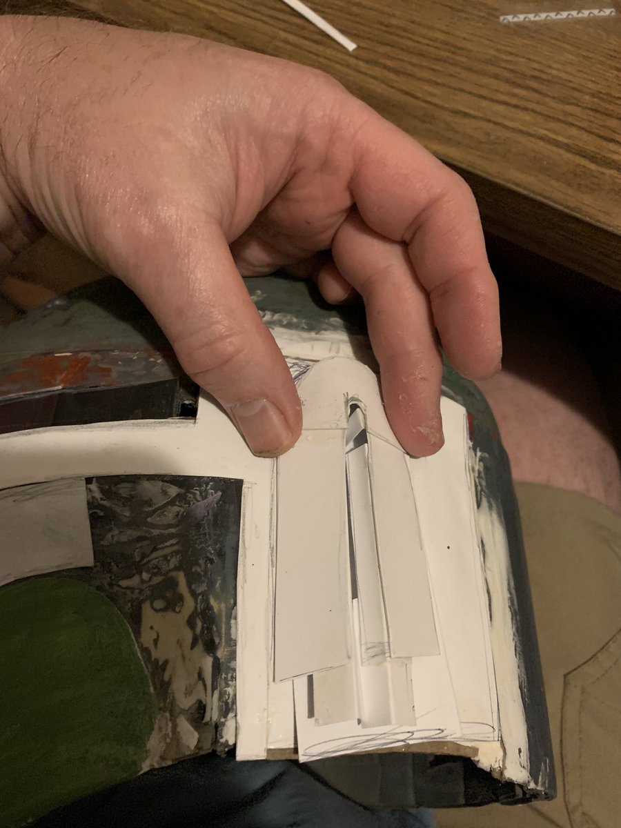 GroupBased's tweet photo. Boba Fett helmet from cardboard, cardstock and modeling marble/ plaster 

#bobafett #BobaFett #manadlorian #bookofbobafett #starwars #art #ArtistOnTwitter #fanart #papermodels #papercraft https://t.co/f2eFoe83Ss