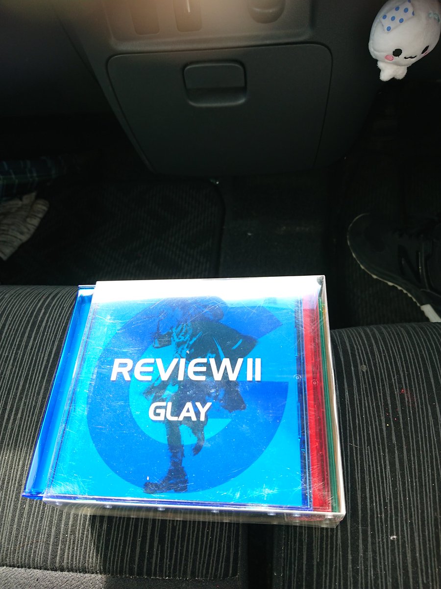 kimagure230's tweet photo. 散髪のために外出❗
最近は髭男ばかりで
久々に
GLAYのreview2を聴いたけど
やっぱりカッコいいな~🎵
#GLAY
#review2 https://t.co/HKAnpeFM2h